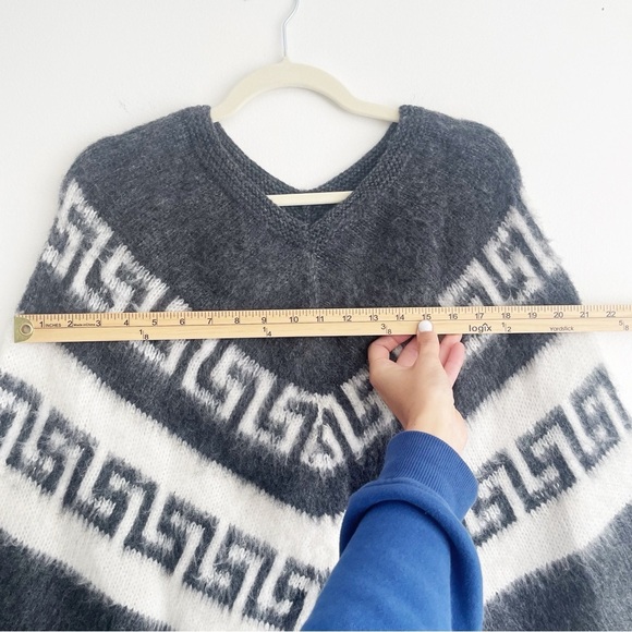Gamboa Alpaca Southwestern Fringed Poncho Aztec sweater tribal boho Gray white - Picture 7 of 7